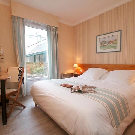 Hotel Sully Nogent-le-Rotrou Bagian luar foto