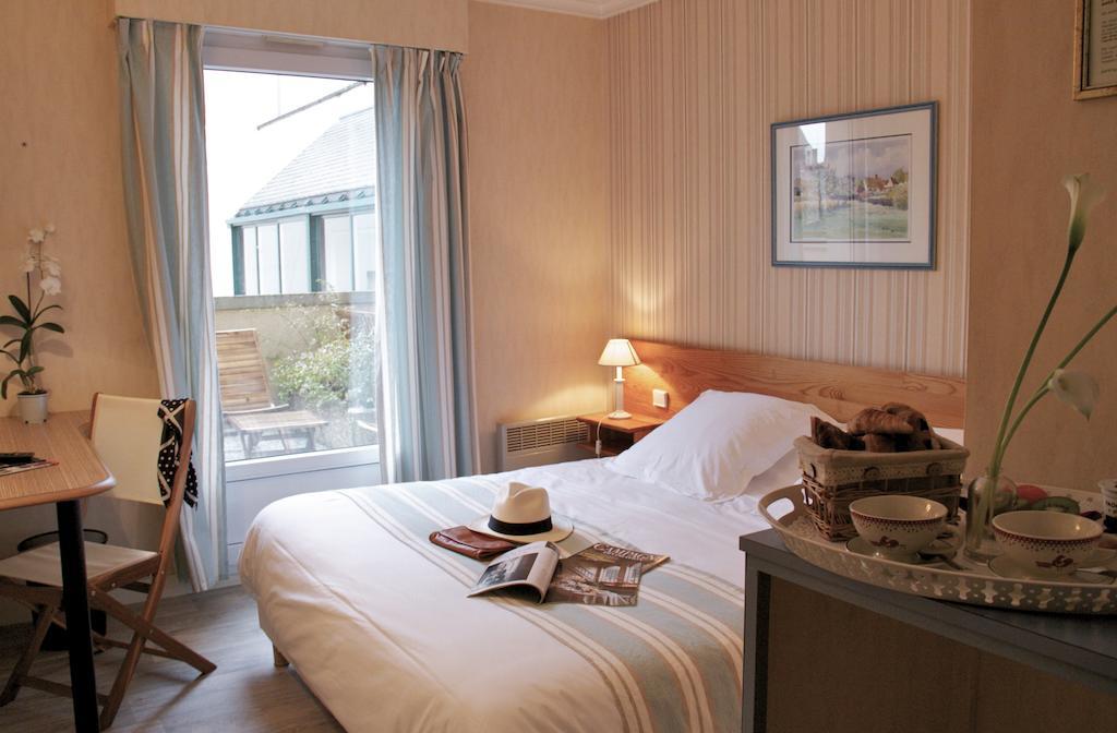Hotel Sully Nogent-le-Rotrou Ruang foto
